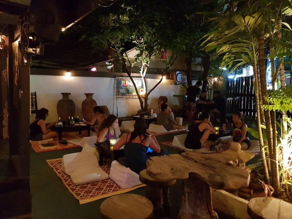 Bamboozle Hostel Haad Rin Exterior photo